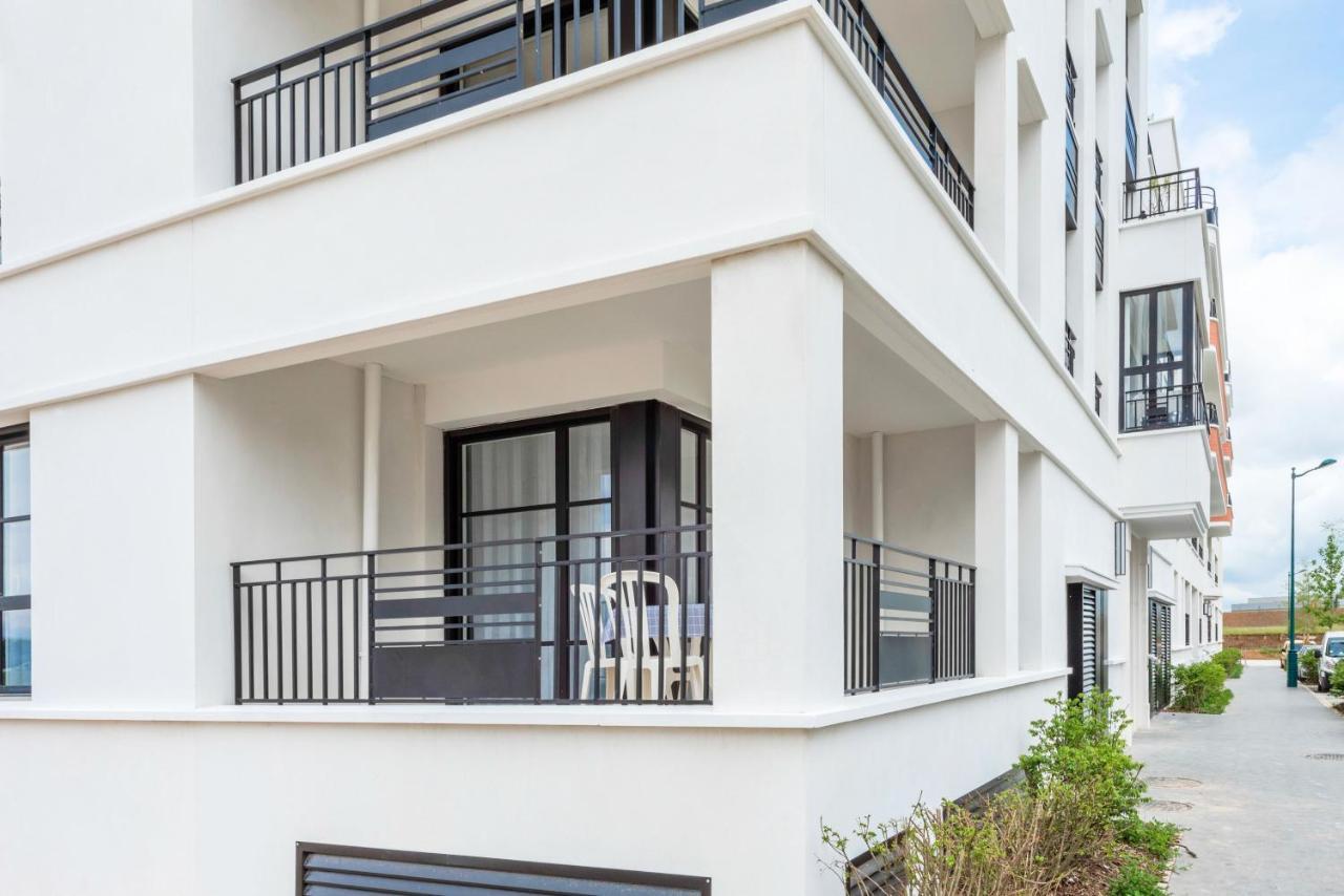 Loggia Disneyland Bmyguest Appartement Chessy  Buitenkant foto