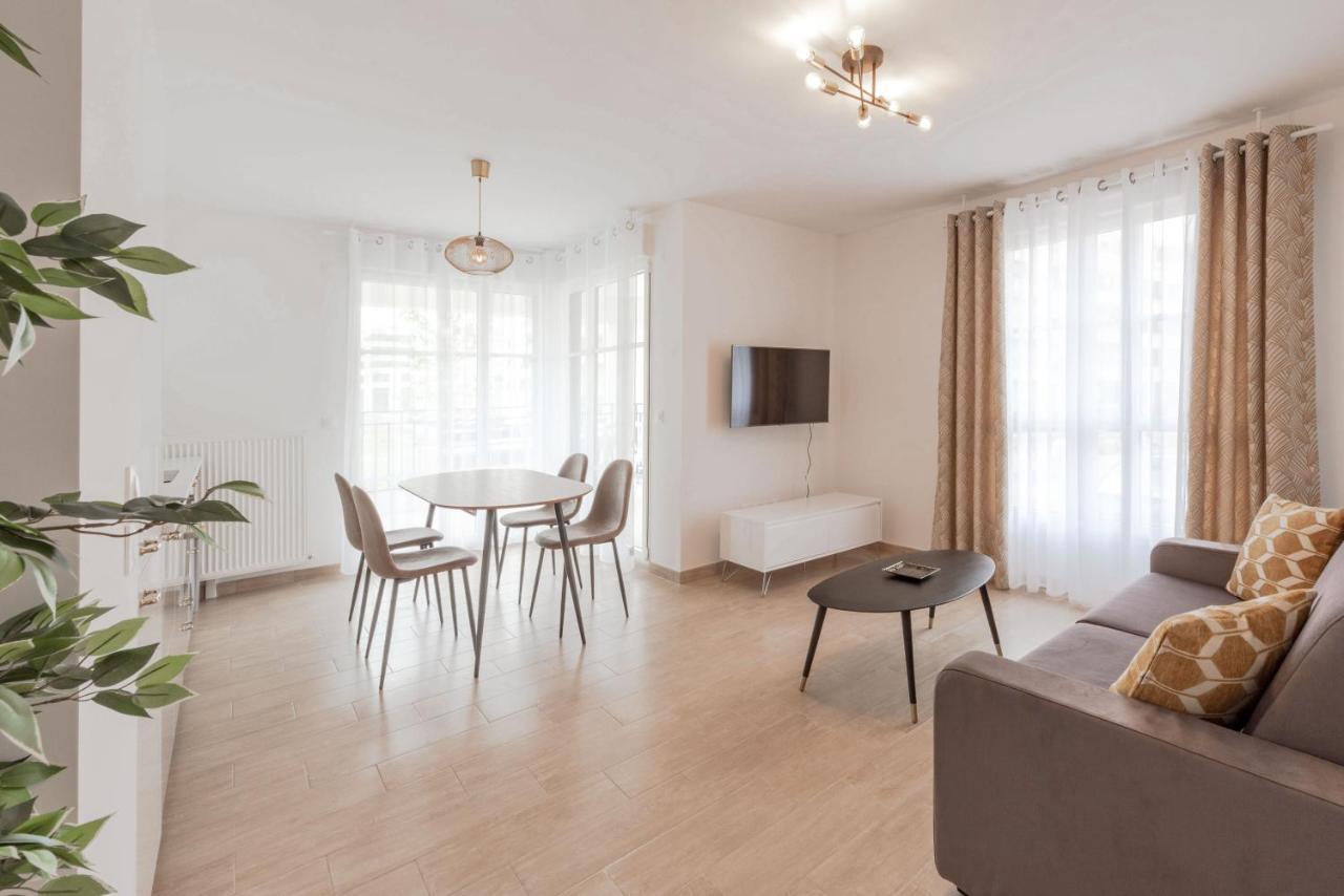 Loggia Disneyland Bmyguest Appartement Chessy  Buitenkant foto